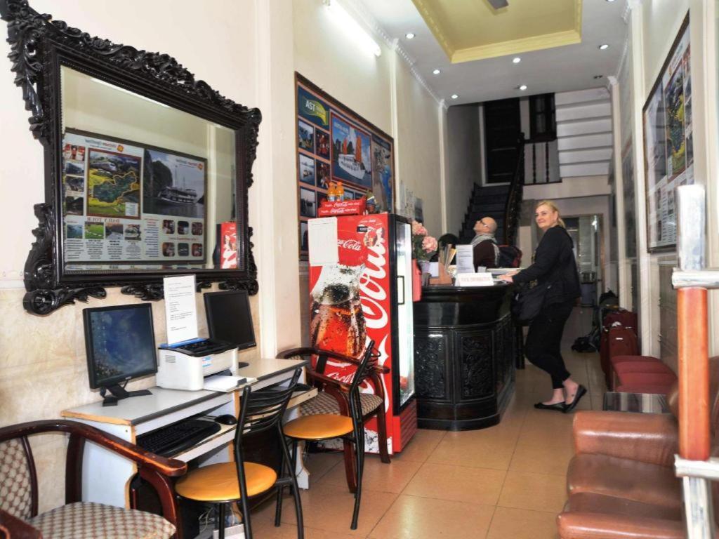 Kangaroo Hostel Ханой Экстерьер фото