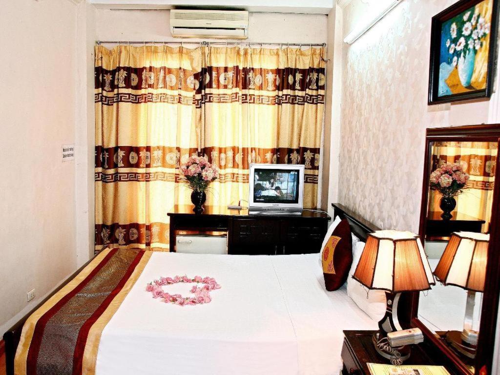 Kangaroo Hostel Ханой Экстерьер фото